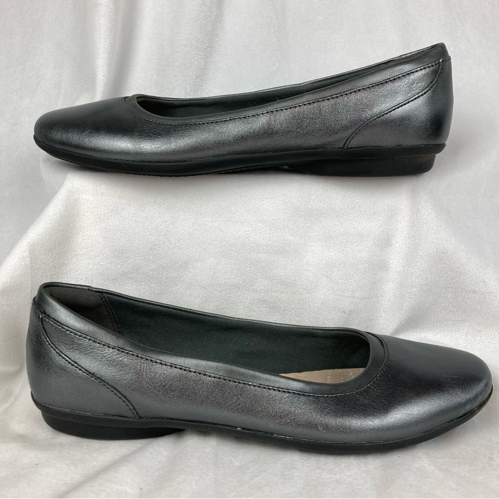 Collection by Clarks Gracelin Mara Pewter Silver Ballet Flats Women Size 7 - Picture 2 of 9
